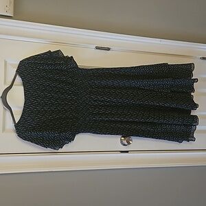 Ann Taylor midi dress. Butterfly sleeves and hem.